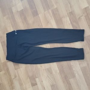 PINK ultimate leggins.  Size S